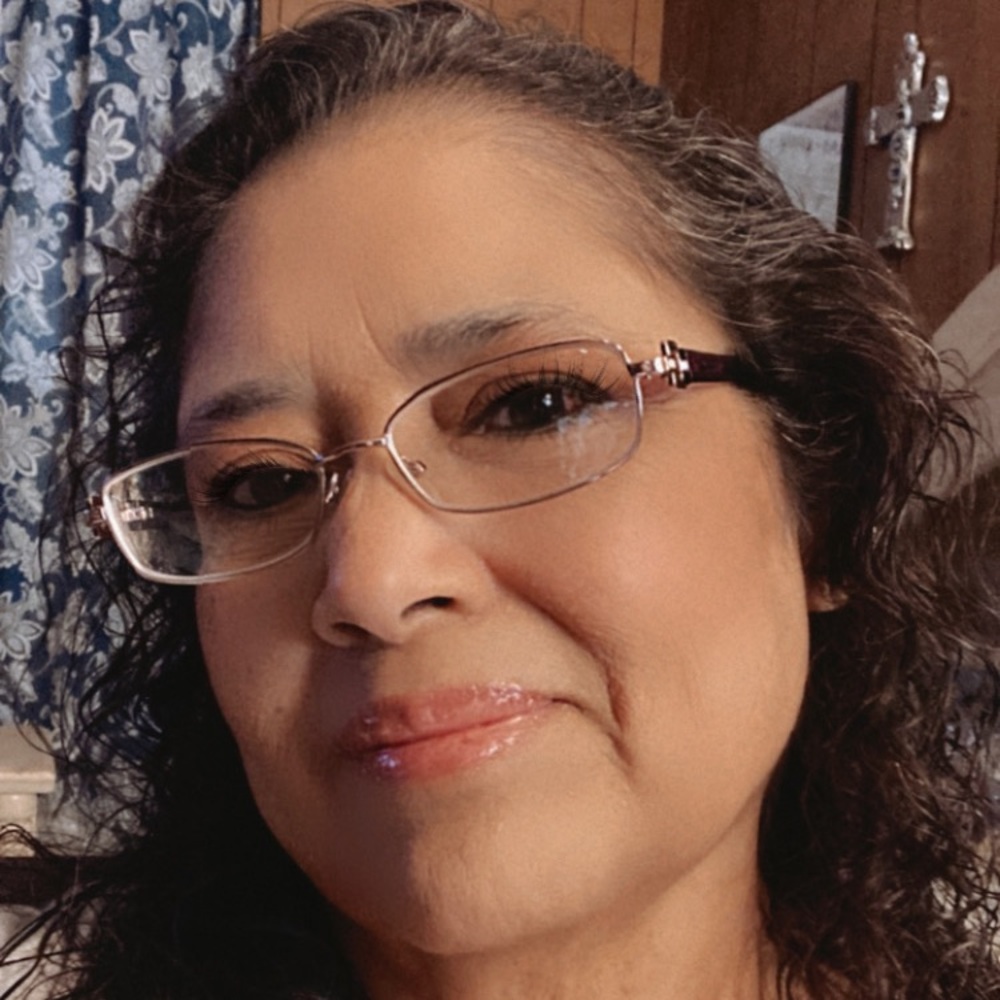 Meet your Posher, Lucia